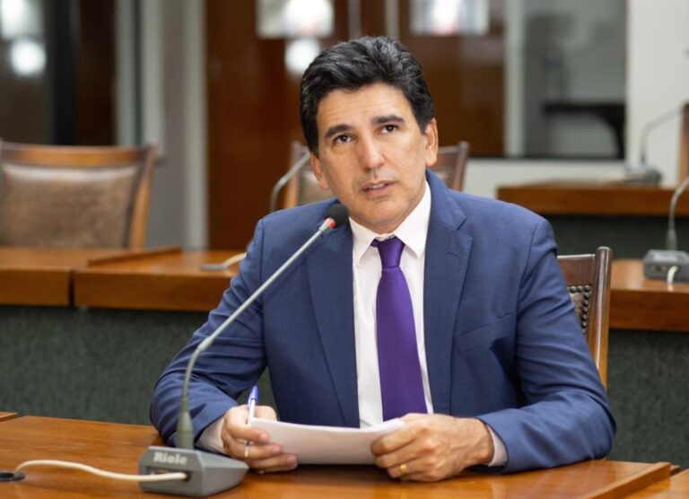 A PROVA DOS NOVE: O QUE FAZ UM PARLAMENTAR ÍNTEGRO DIANTE DA PROPOSTA DE PROPINA?