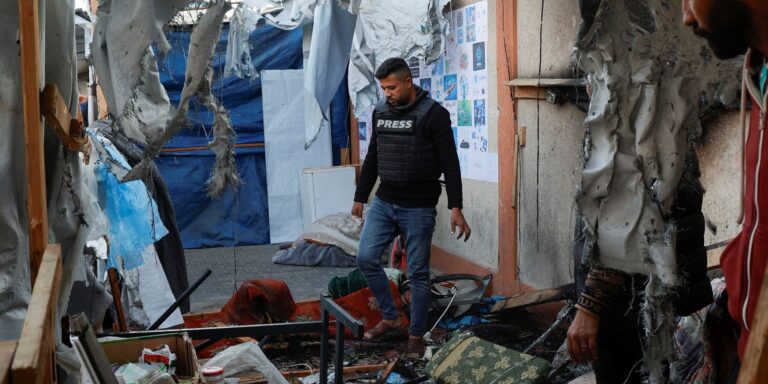 Em 2025, 129 jornalistas foram assassinados; mais de 80 por Israel