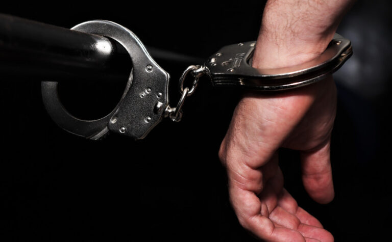 Homem com mandado de prisão por tráfico é capturado ao tentar registrar ocorrência em Cariri do Tocantins