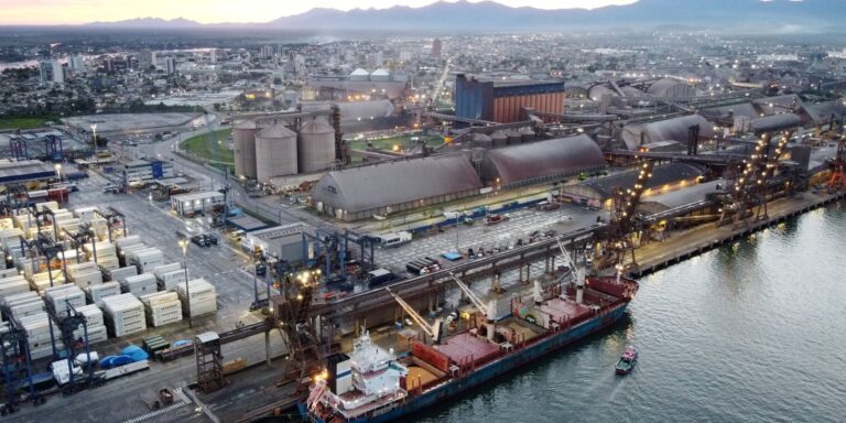 Economia brasileira cresce 2,3% em 2025, revela IBGE