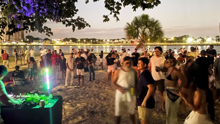 Sunset Experience movimenta Via Lago com música eletrônica e público em Araguaína