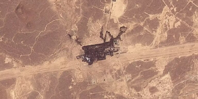 Arábia Saudita paralisa oleoduto, e houthis controlam Mar Vermelho