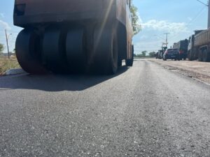 Recapeamento da Avenida Parque chega à metade da área prevista em Palmas