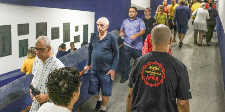 “Não poderia ficar de fora”, diz idoso que votou 10 dias após cirurgia