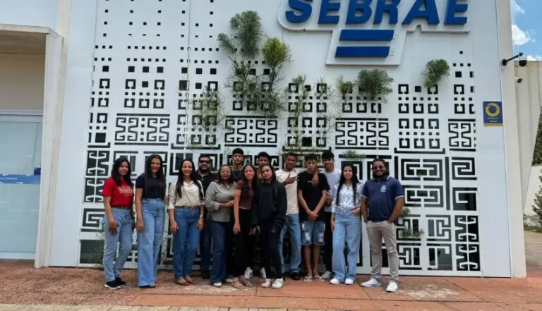 Estudantes de Pugmil conhecem práticas de empreendedorismo e gestão em visita técnica ao Sebrae/TO e à JL Meurer | ASN Tocantins